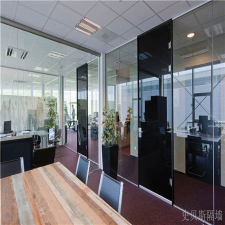 大品牌玄关玻璃隔断哪家安全