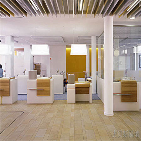 实惠的卫生间玻璃隔断墙专业定制