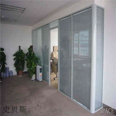 高隔间24小时服务