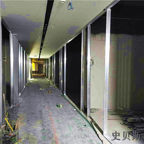 惠州隔断墙安装,玻璃隔断安装.jpg